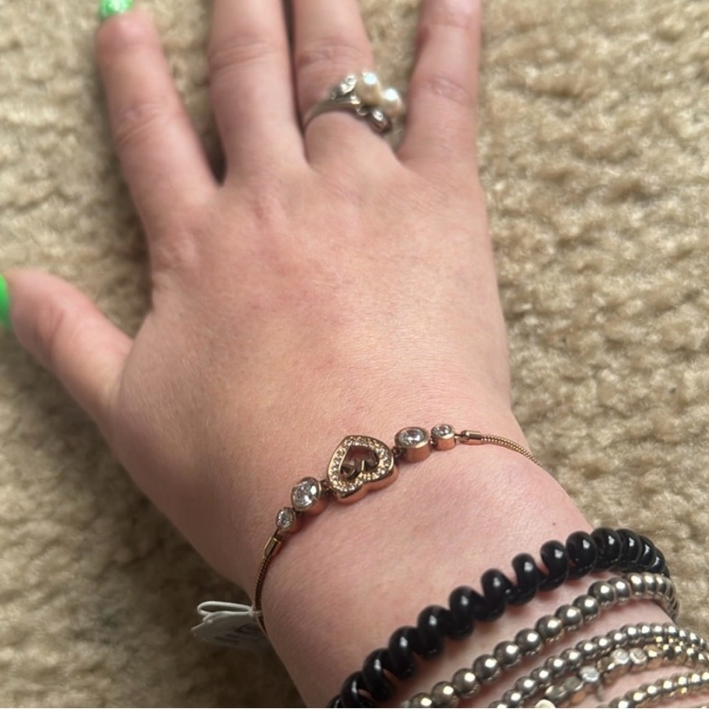 Michael Kors  Gold Heart Bracelet - Picture 8 of 8